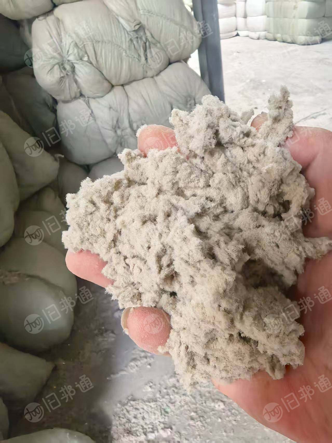 长期出售纺织厂下脚料，粉尘，棉粉尘，纯棉涤棉混在一起，货在江苏徐州
