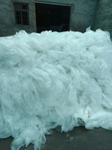 出售布厂下来的干造低压膜废料，现货15吨左右