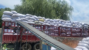 出售氨纶废布,氨纶造粒布,什么颜色都有,现货五六十吨