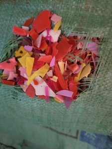 长期大量求购红丙破碎料，用来造粒的