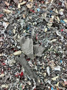 出售轻物料的塑料炼油料，现货三车