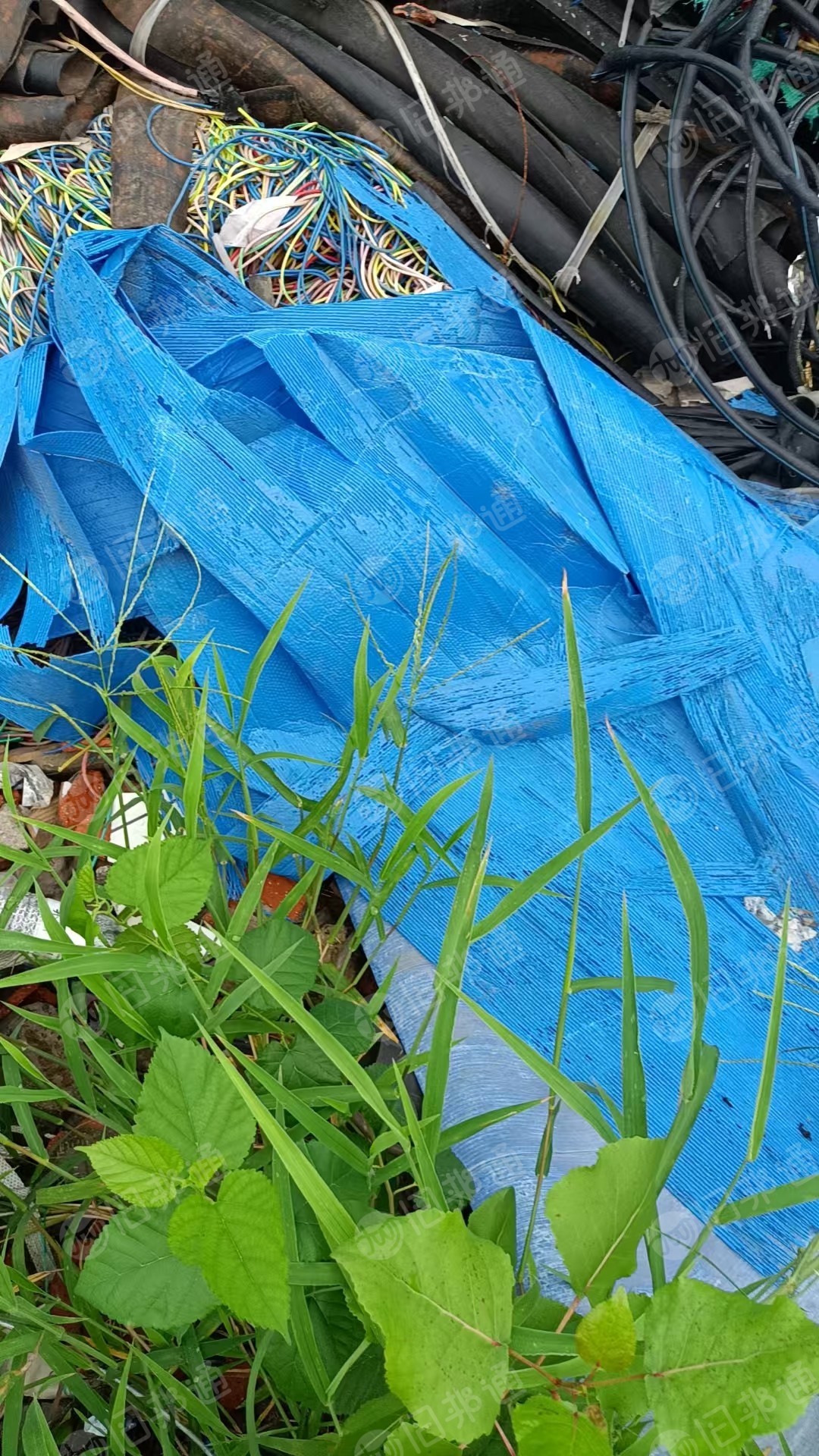 出售空心板毛料，漂沉一起，蓝黑一起压的，月供20吨左右