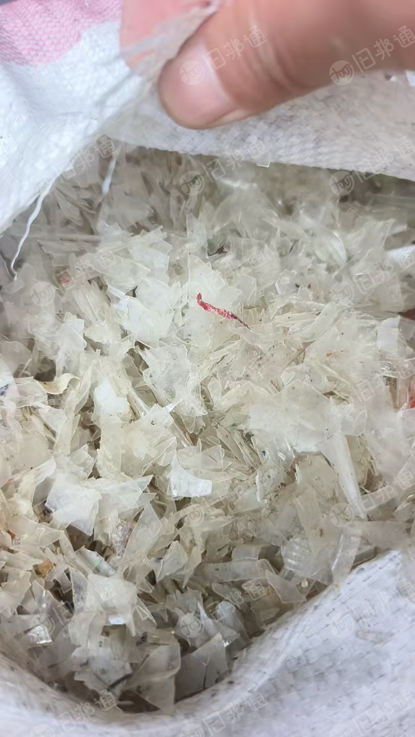 常年出售干粉餐盒破碎料，一个月有200吨左右