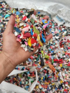 长期出售PP盐漂花丙破碎料