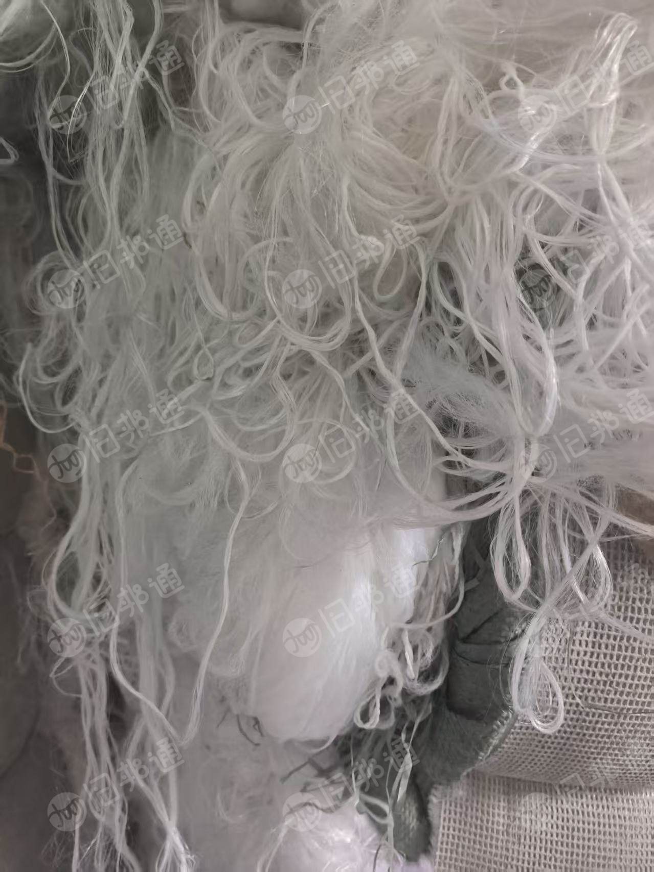 长期出售涤纶下脚料，废丝，纺纱厂下来的，现货9.6米一车