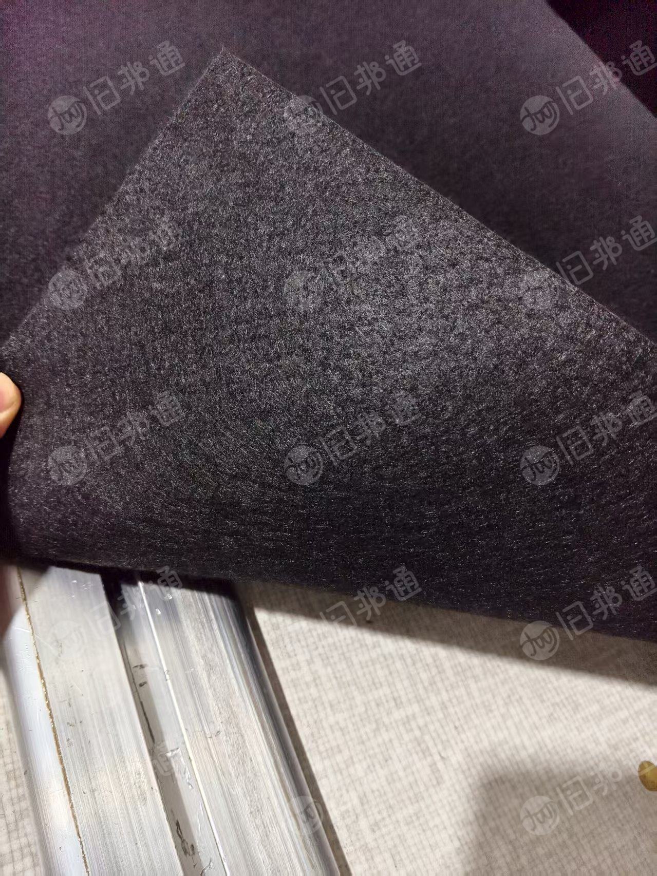 厂家处理汽车坐垫边角料，汽车地毯料，汽车地毯无纺布，现货500袋