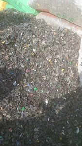 长期出售干粉abs/pc合金破碎料，电动车充电器合金破碎料，冲击5-6，现货100吨