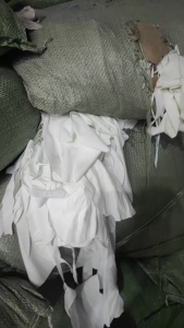 出售白色锦氨废布，白烟布，锦纶废布，尼龙废布，拉伸可以做三十几，现货有13米一车，货在广东汕头