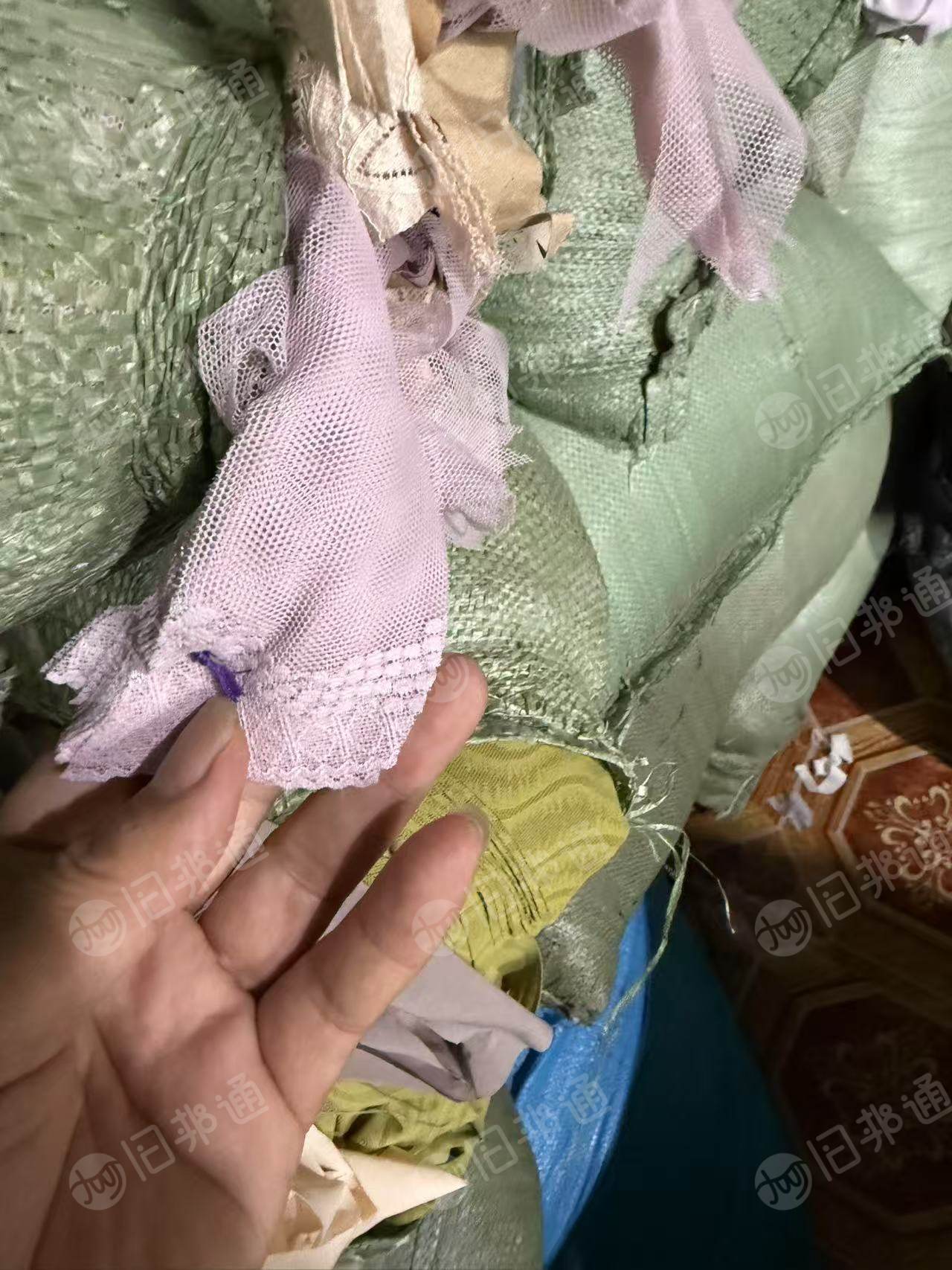 长期大量出售锦纶废布，尼龙废布，内衣边角料，杂色，货在广东汕头
