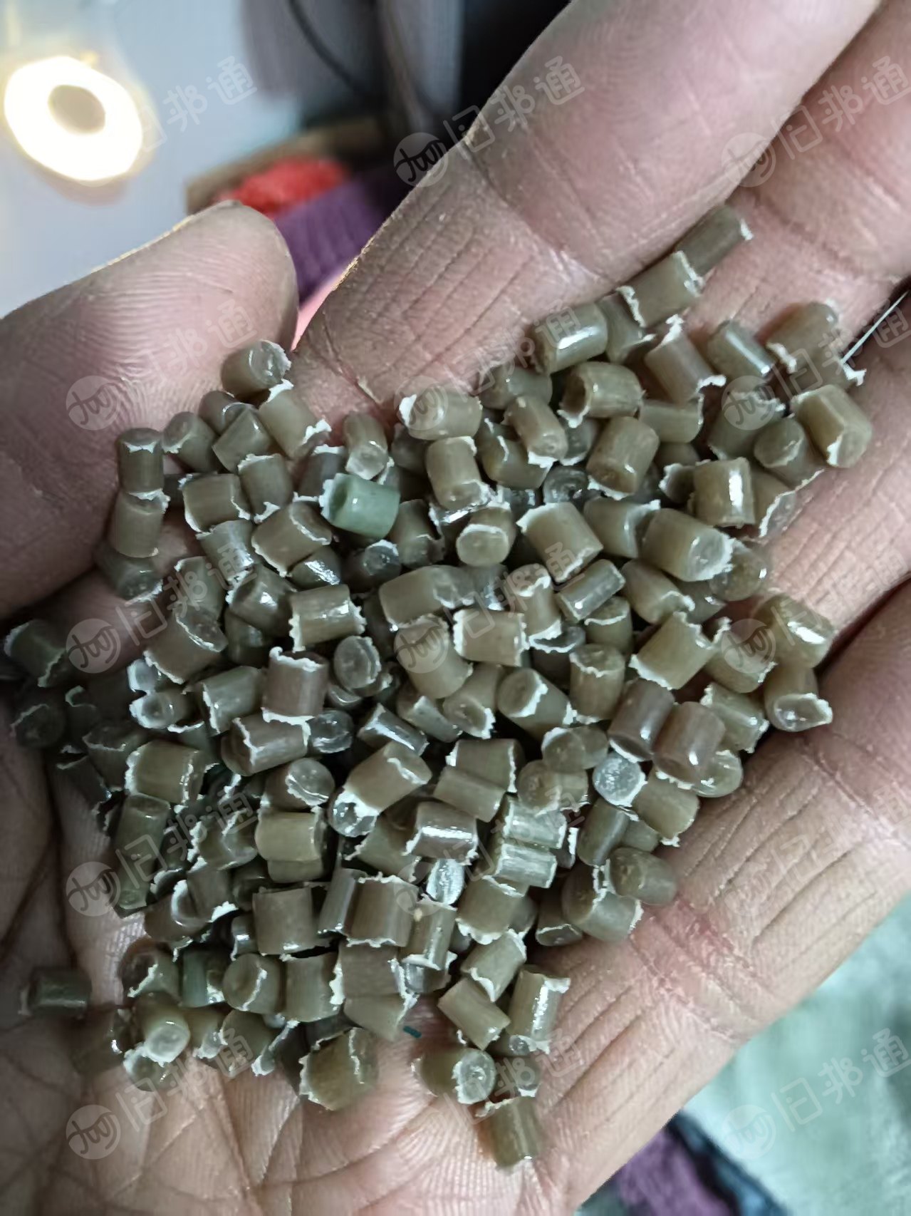 出售PE高低压颗粒，注塑吹膜都有