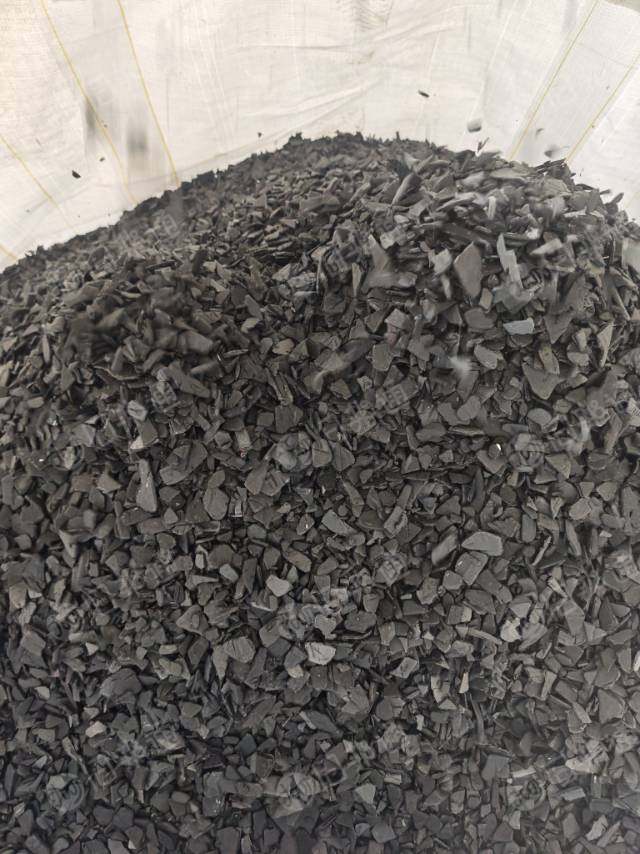 出售PP汽车保险杠褪漆破碎料