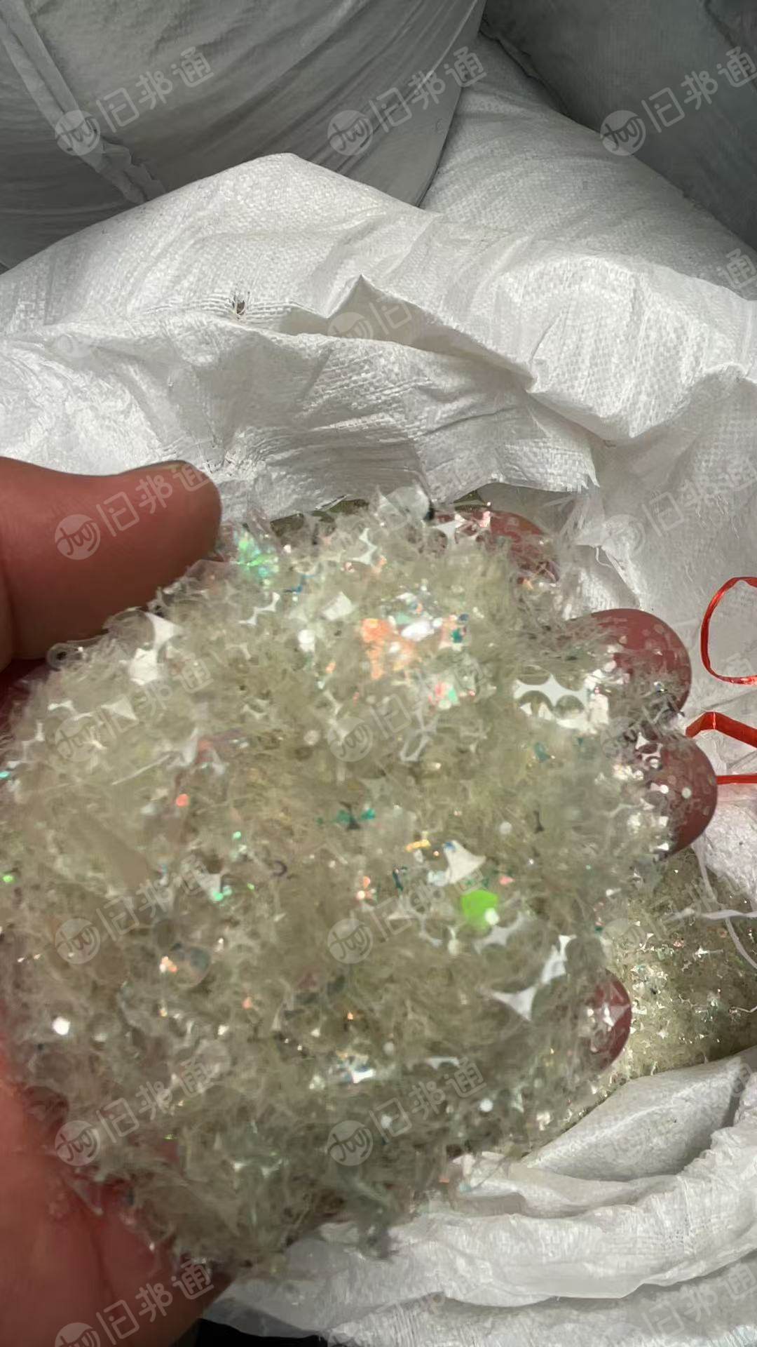 出售pet废料，绣花厂下来的， 不带胶、不复合的，月供200吨
