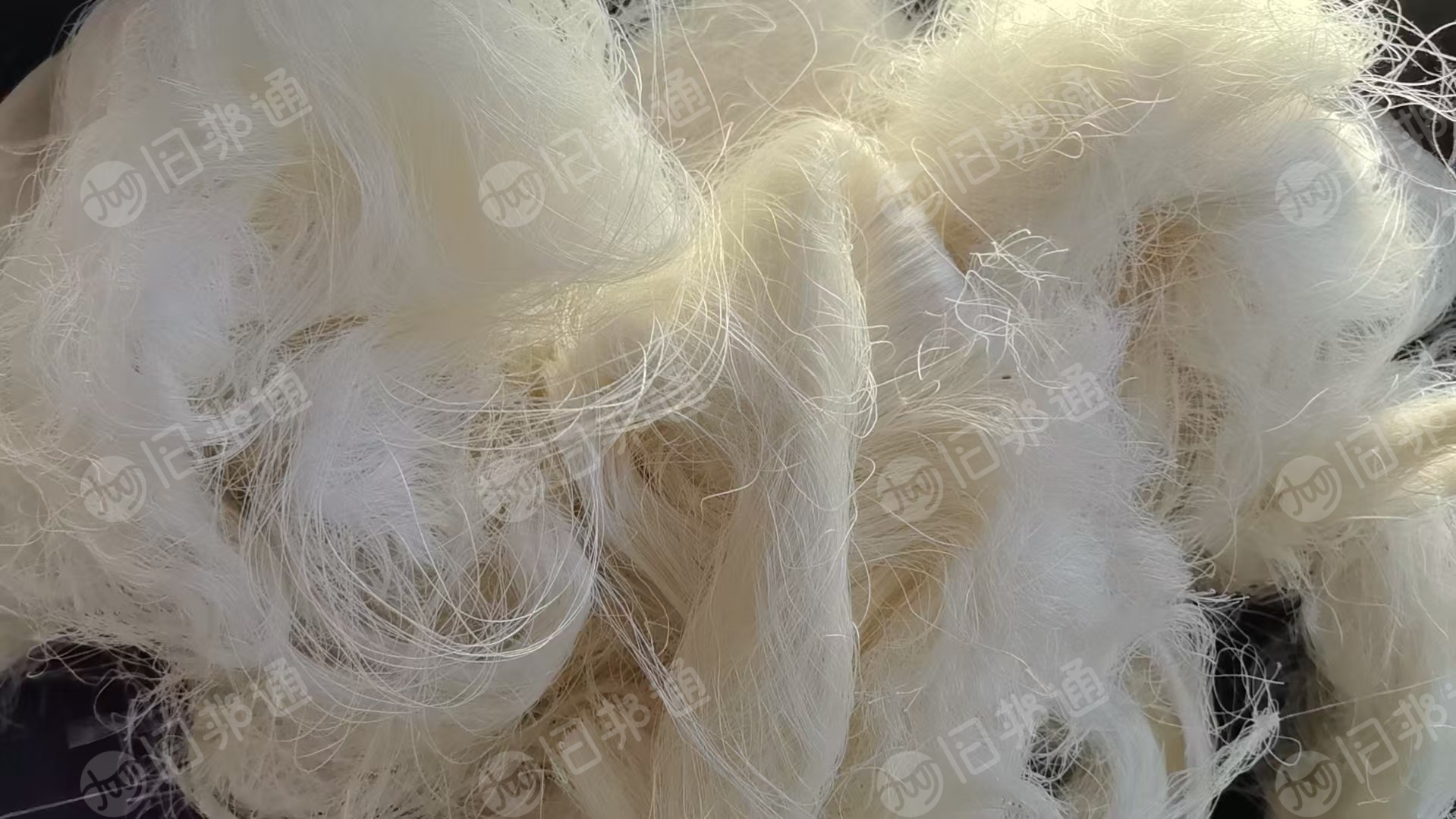 出售照光亚麻料，亚麻开花料，现货四五吨，不含棉，纯亚麻