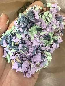 出售皮包片材破碎料，PC破碎料，不加纤