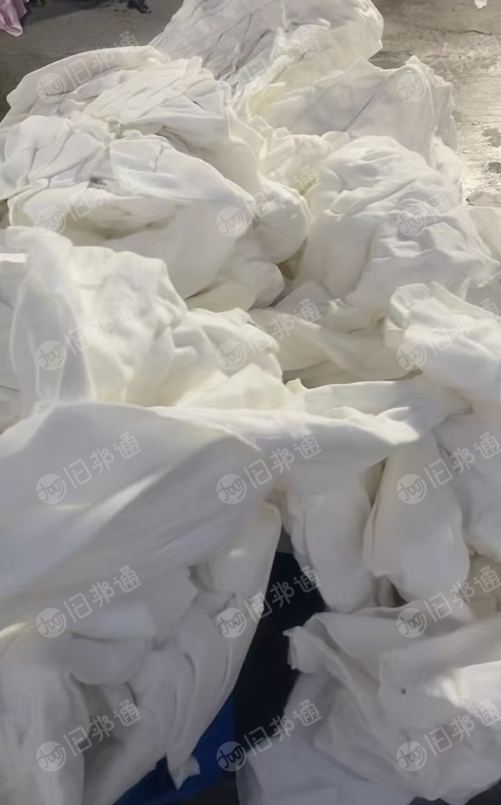 长期大量出售服装下脚料，废布料，白烟布，化纤布等，货在重庆