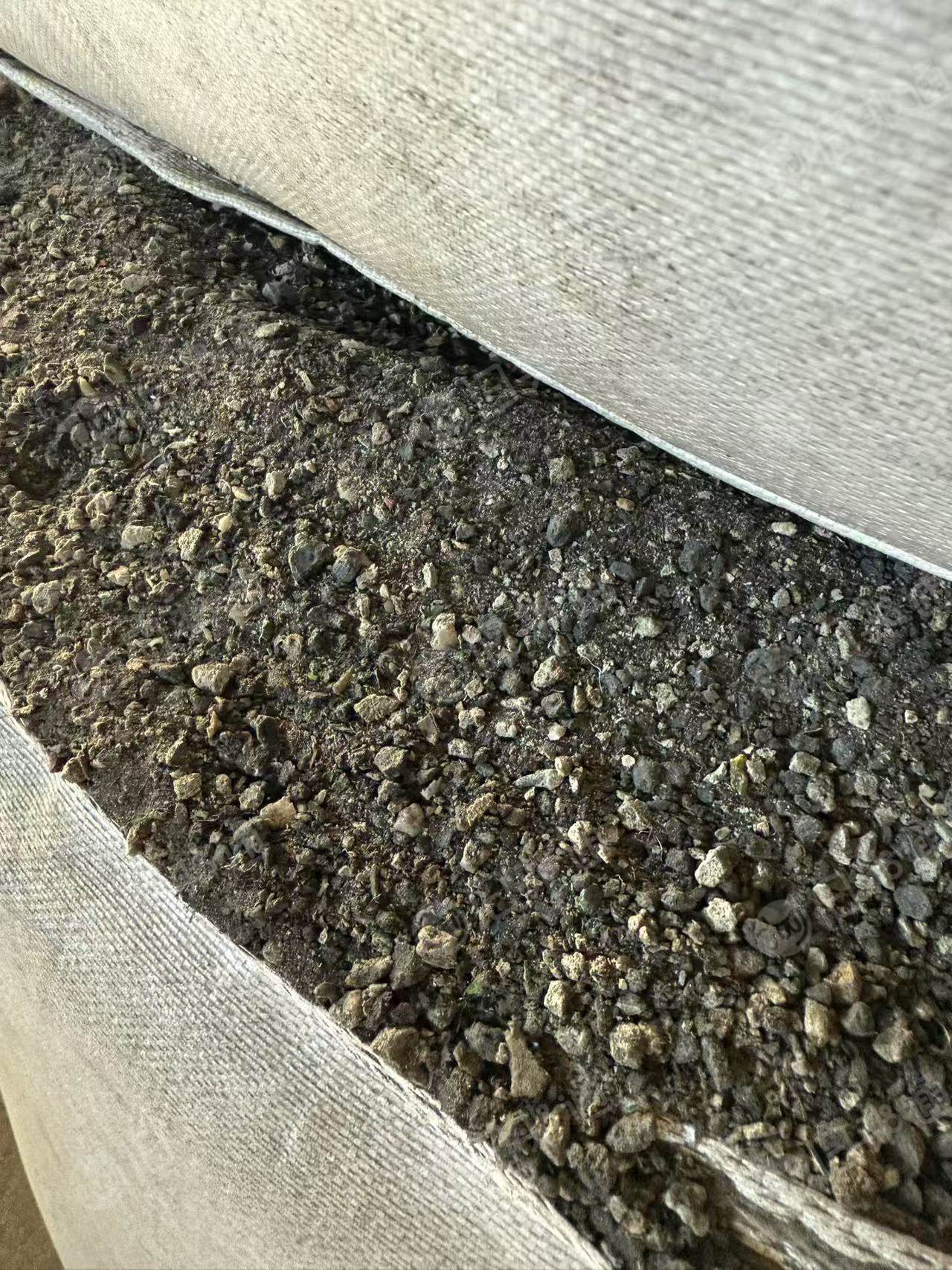 大量出售炼油料，废滤网下来的塑料，破碎好的