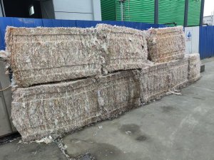 出售吨包丝，pp吨包破碎料，月供100吨