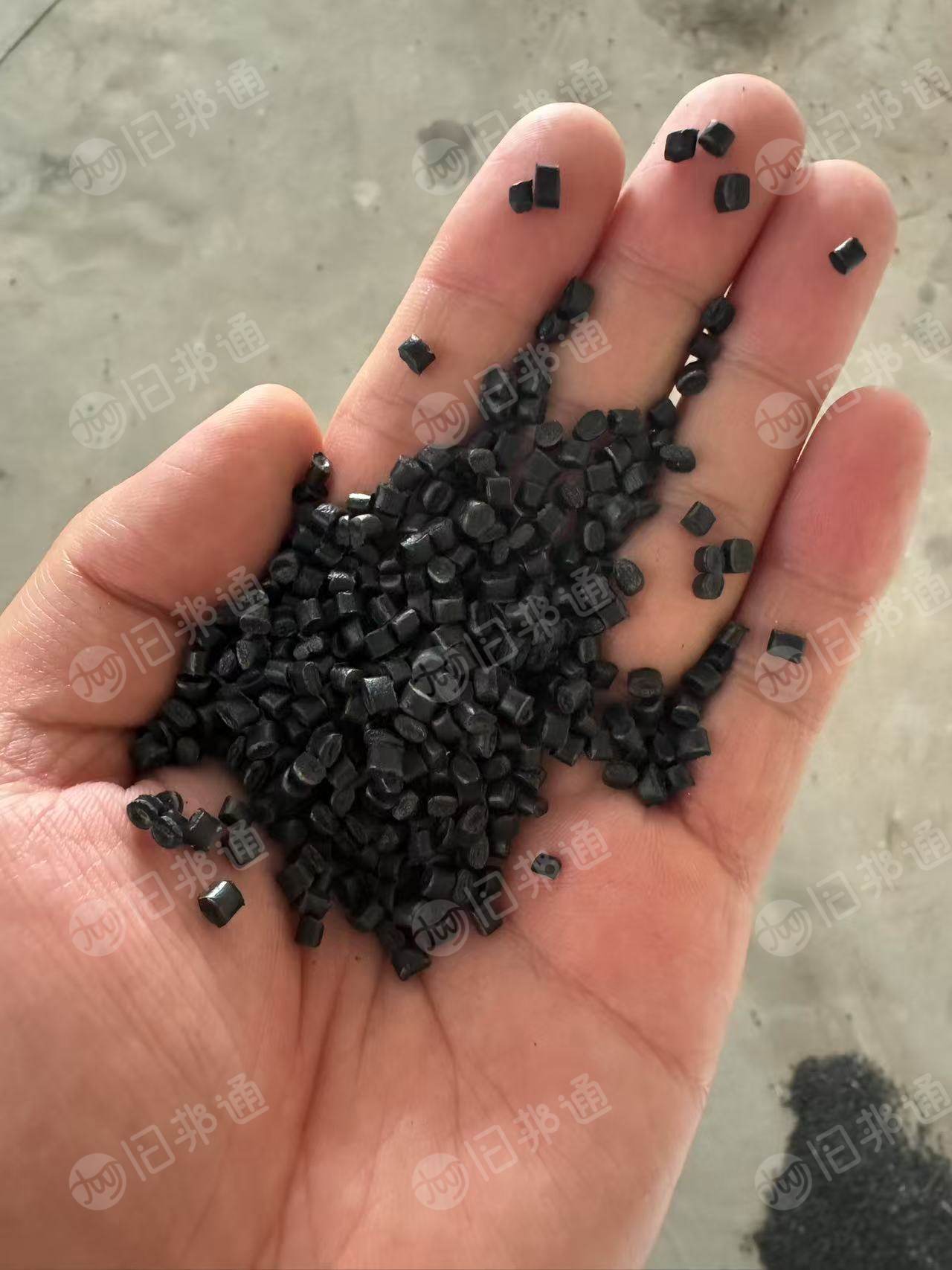 出售汽车内饰的黑pp颗粒