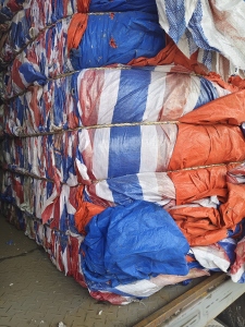 长期出售干造编织袋废料，月供500吨