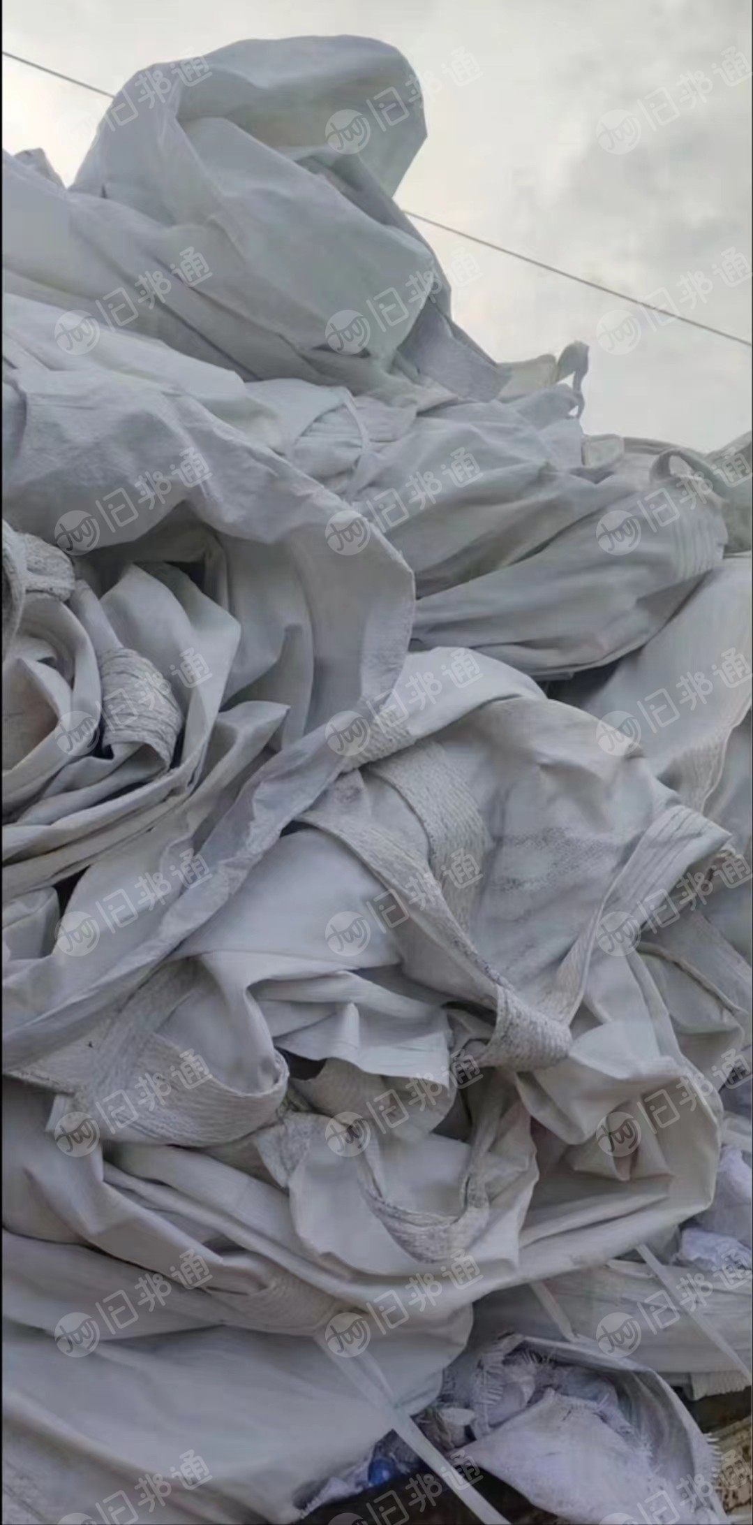 长期出售二手吨包，规格95*110，之前是涂料厂装原料的，现货100多条