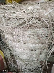 求购PP打包带毛料，透明或者白色