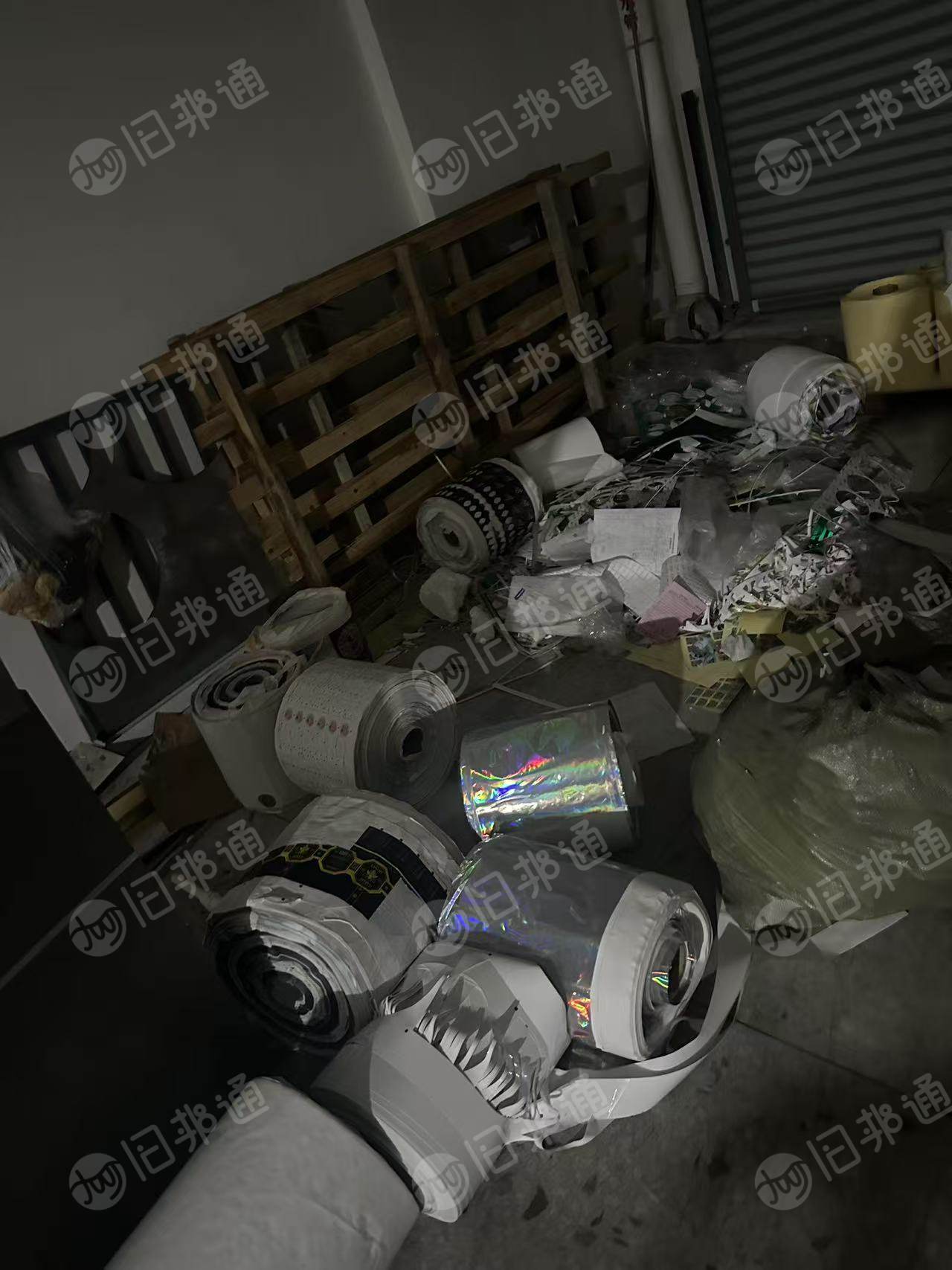 出售废不干胶纸，调机料和标签排废料