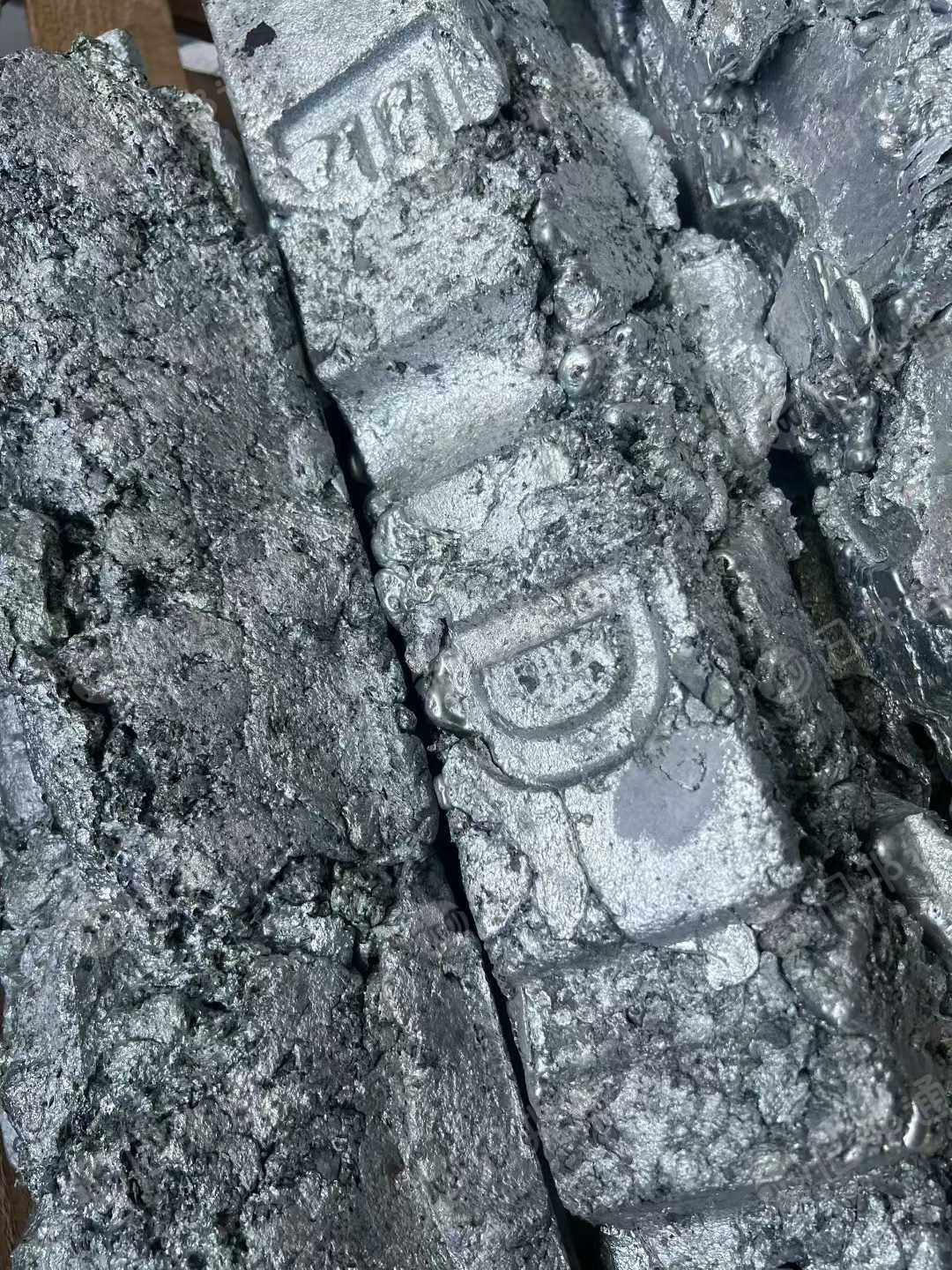 长期大量收购压铸，浇筑，锌渣，锌销