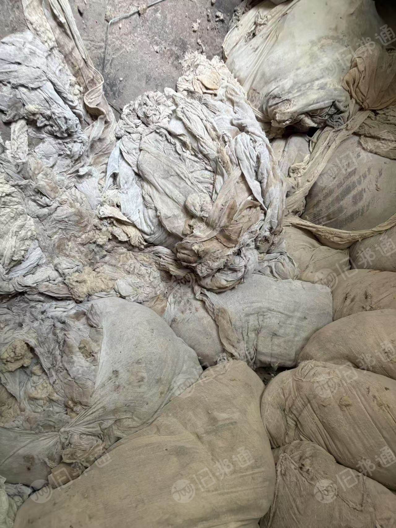 长期出售化纤厂的包皮布，纯棉的，月供13米的4车左右