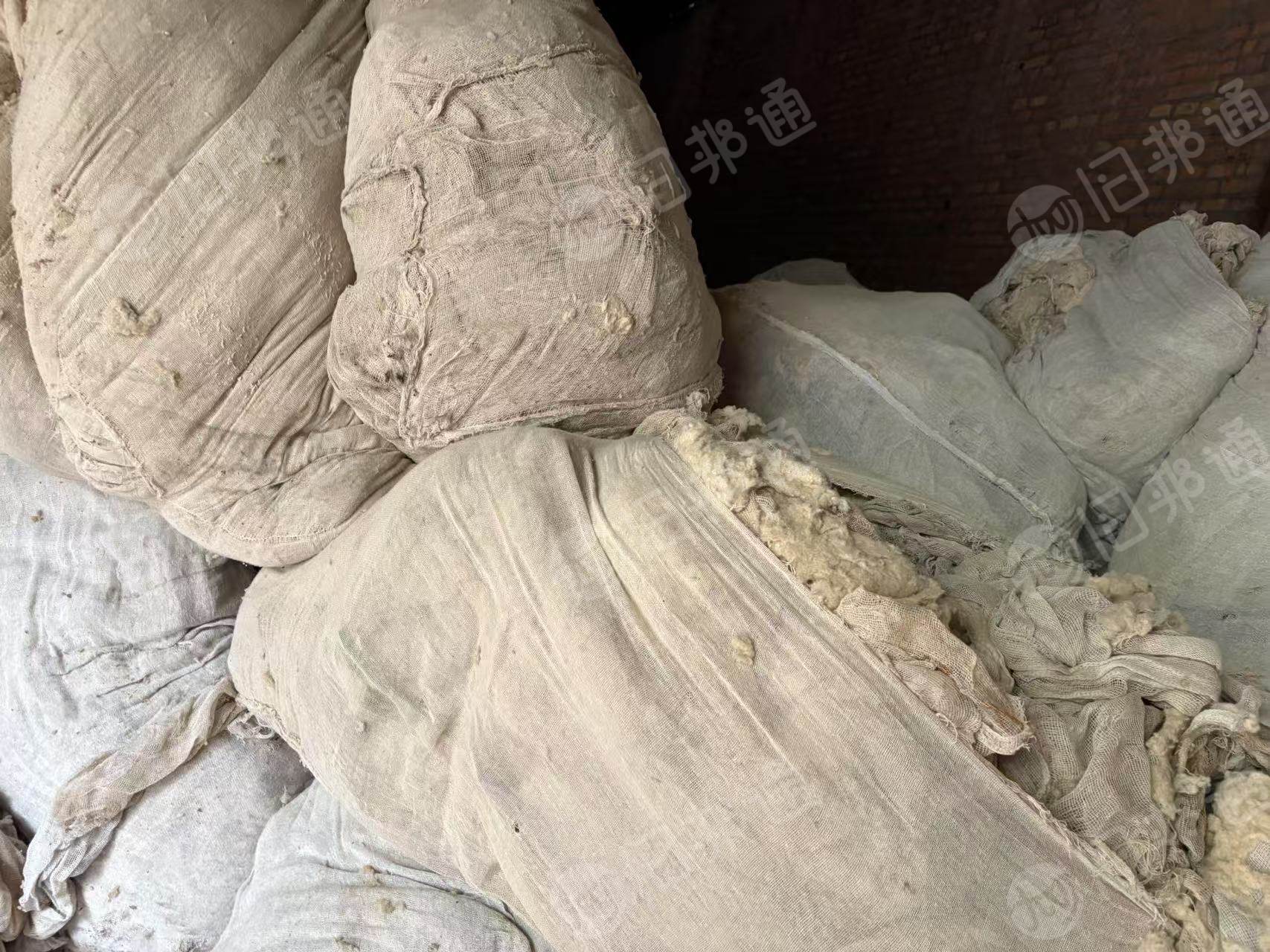 长期出售化纤厂的包皮布，纯棉的，月供13米的4车左右