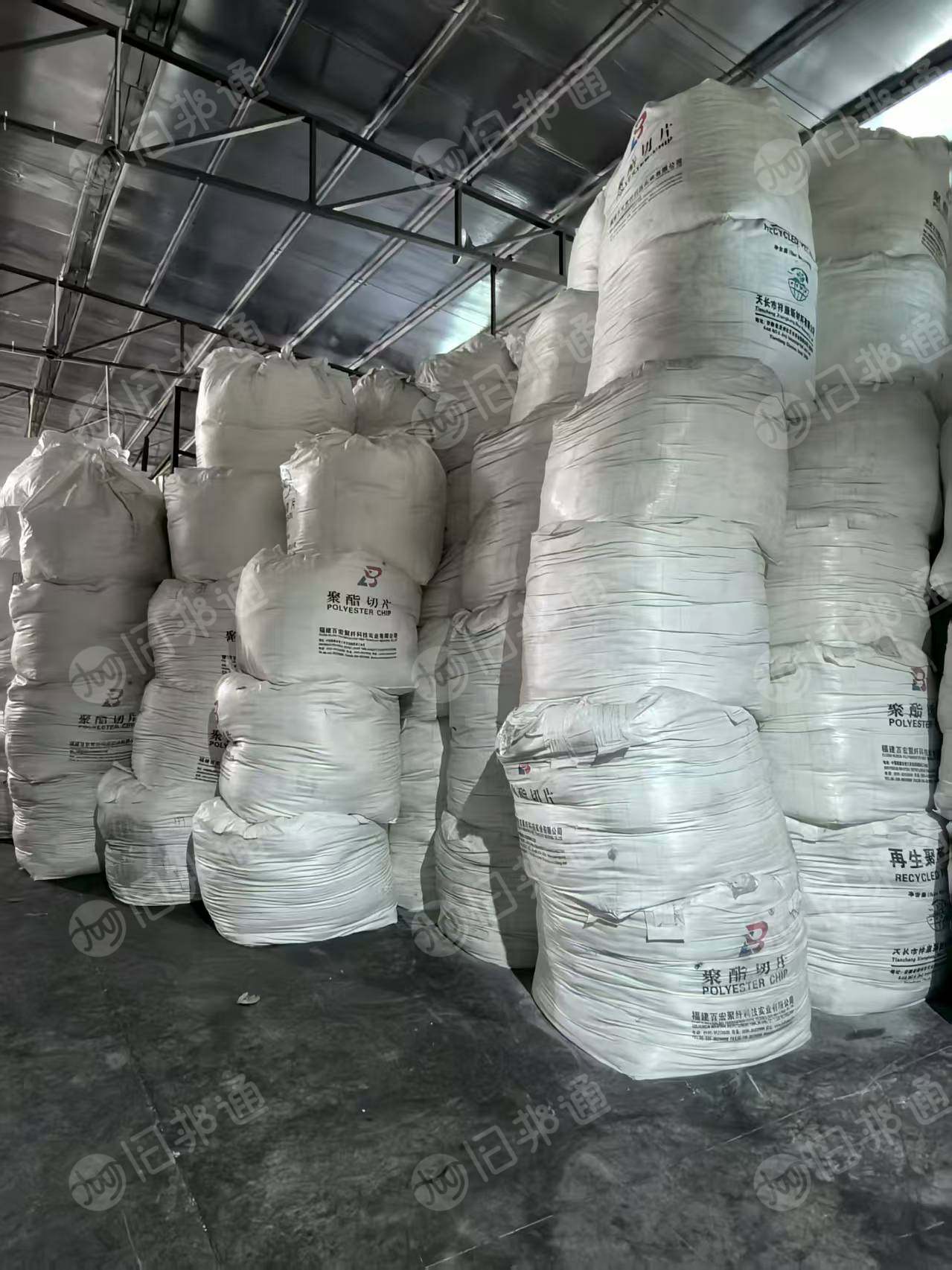 长期出售白色涤纶废丝，涤纶丝，熔体纺月供500吨，切片纺月供200-300吨，货在福建福州