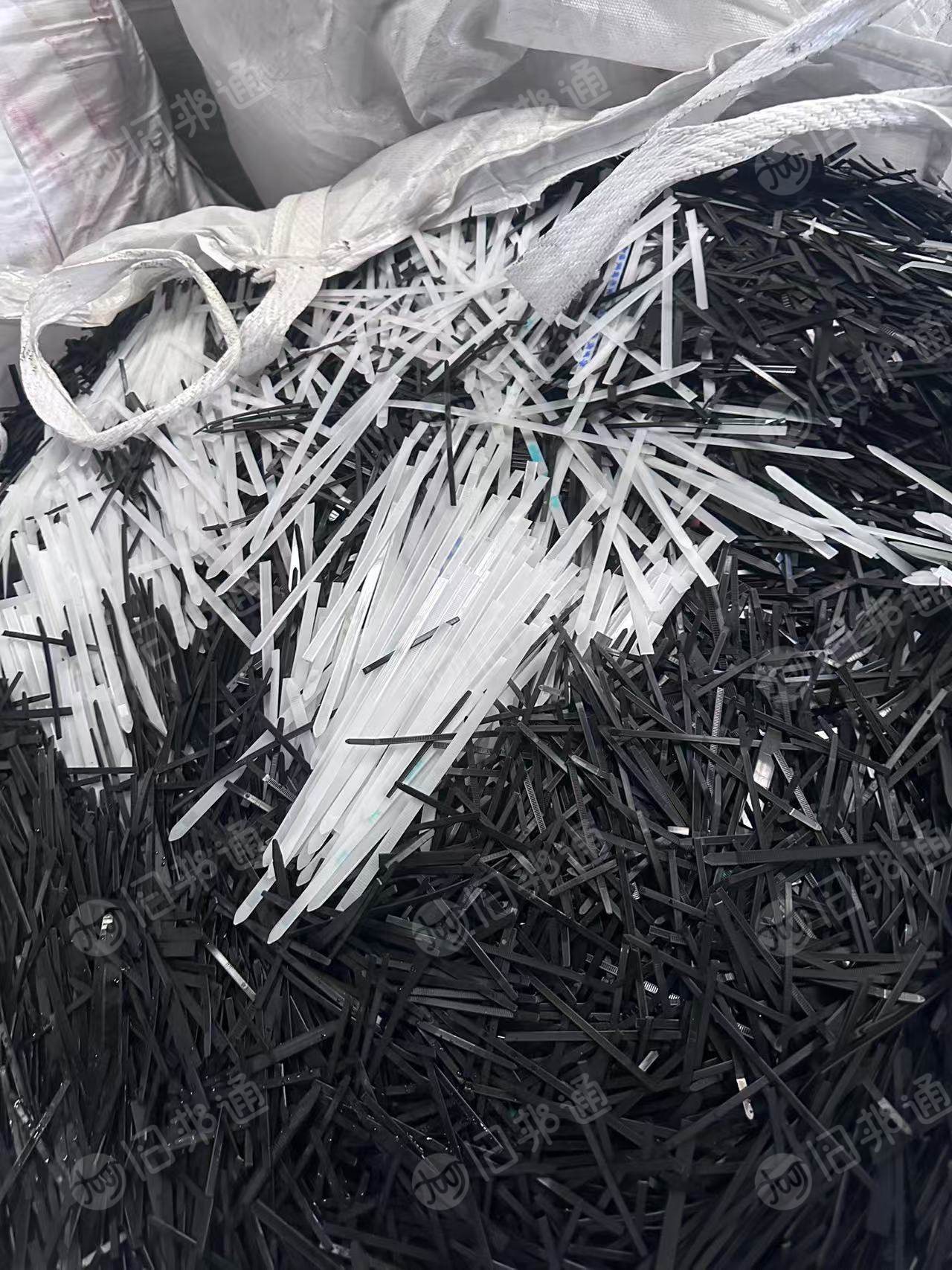 长期出售尼龙扎带破碎料，现货40-50吨