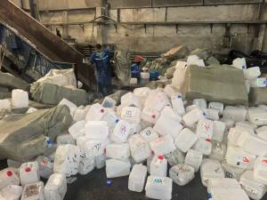 长期出售纯透析桶压块，ab桶压块