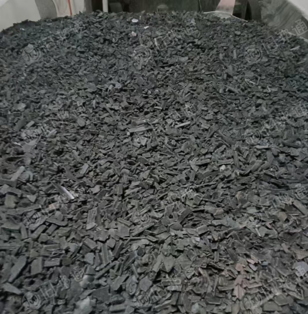 出售水果筐破碎料，黑色，蓝色，白色都有