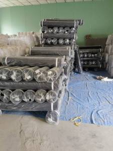 全棉黑色纱卡，一等品，低价出售，现货2万多米