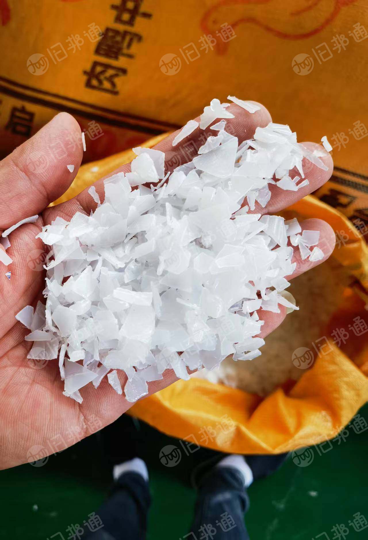 长期出售透析桶破碎料，ab桶破碎料