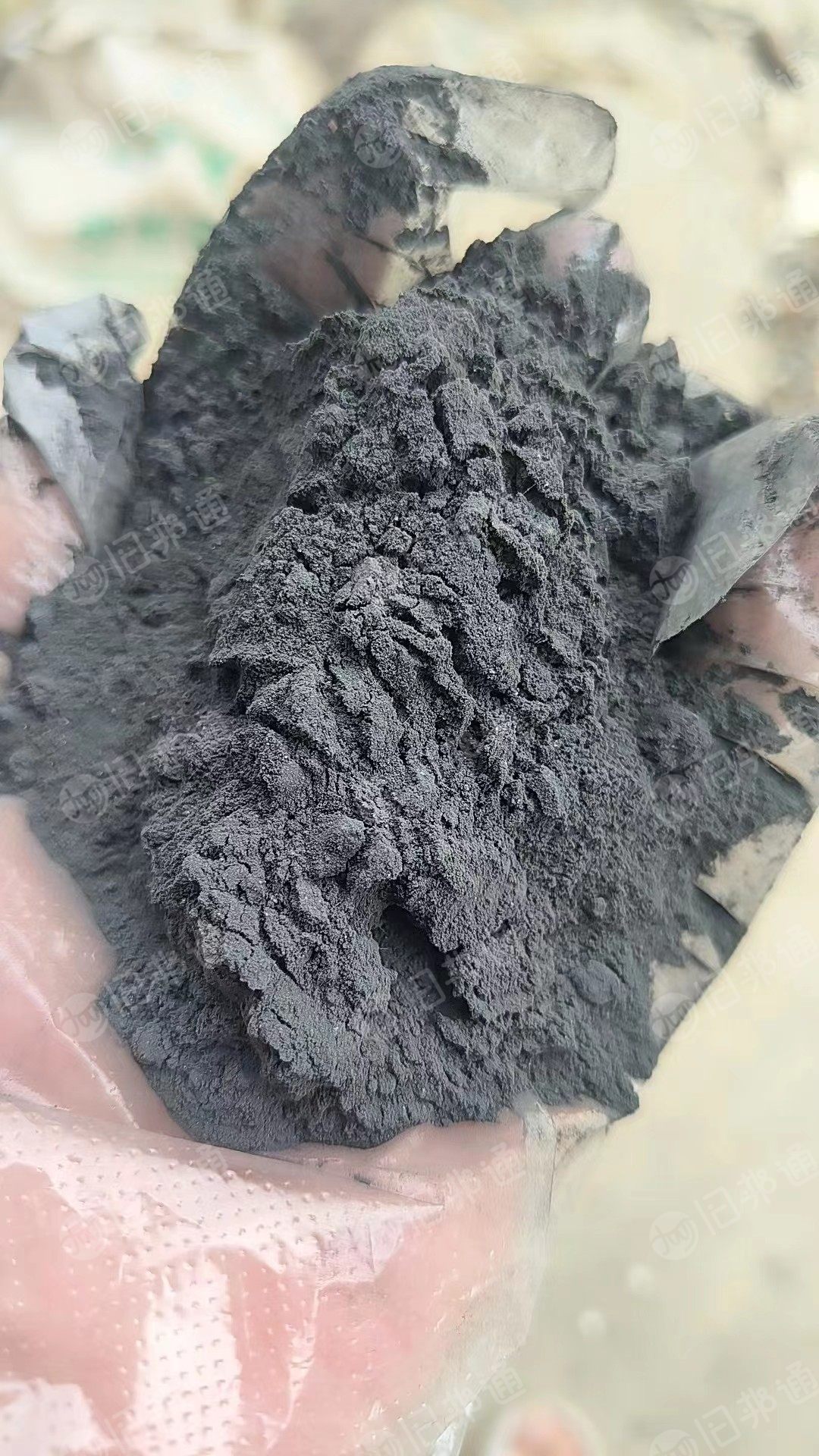 长期出售塑料炭黑，现货40吨左右