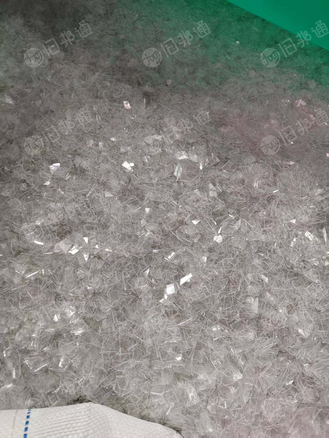 大量出售PET吸塑盒破碎料，现货量100多吨