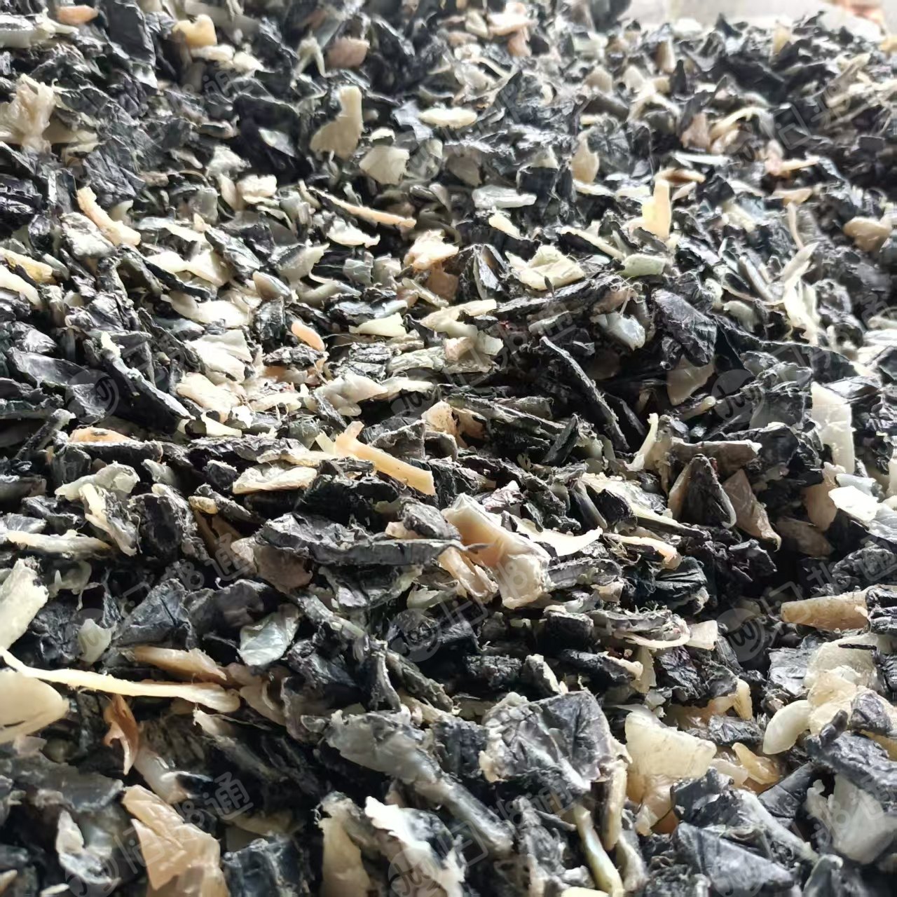 长期出售低压油箱破碎料，够车发走