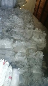 长期出售水洗二级纯高压膜，现货够车发走