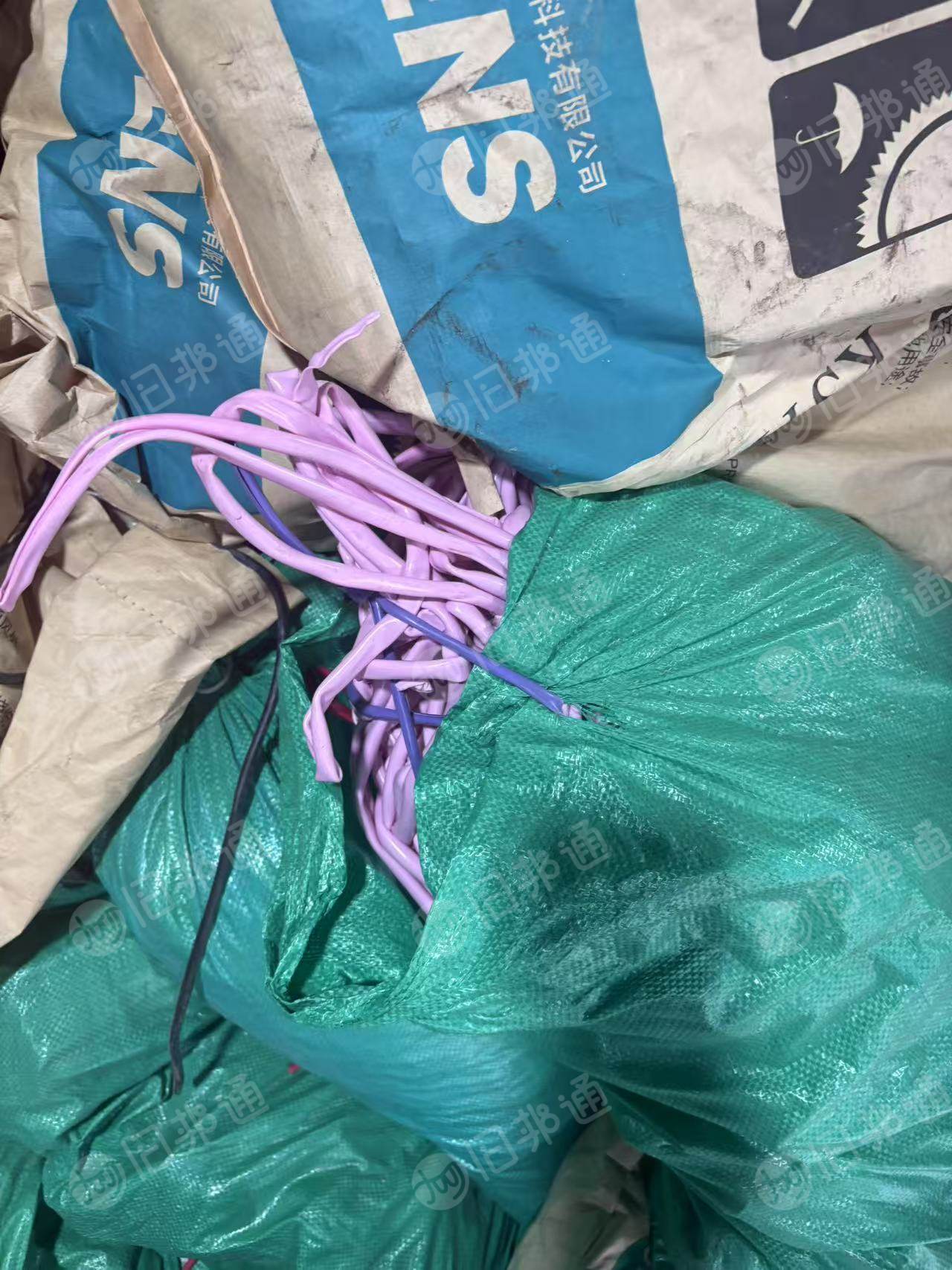 出售PVC线皮废料和机头料