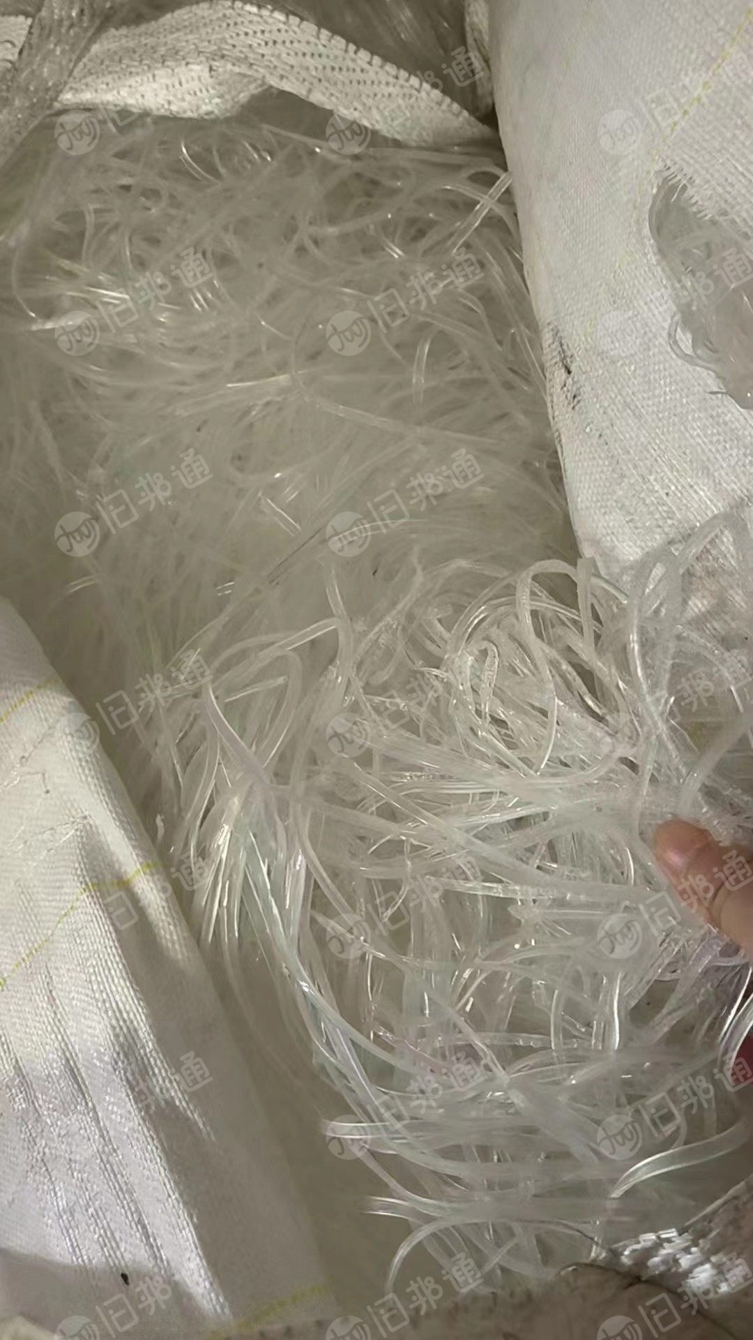 长期出售光伏厂下来的高温eva胶条，无覆膜，月供40多吨