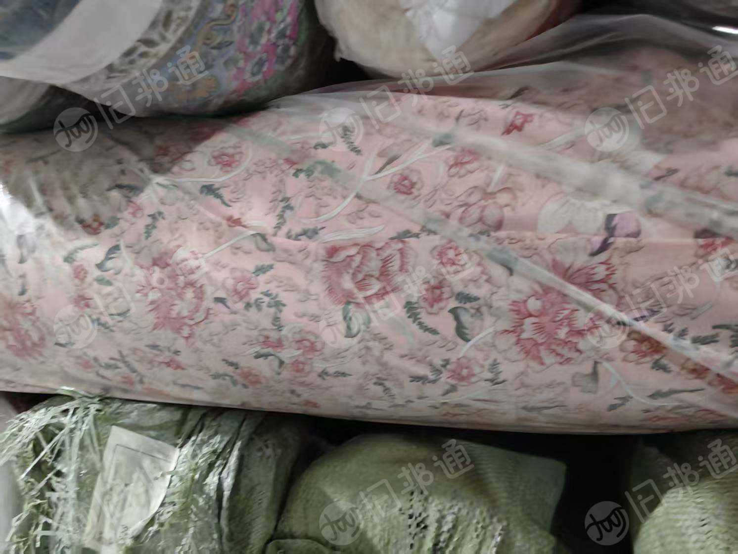 长期出售库存印花布，梭织人棉印花，现货5多左右，货在广东广州