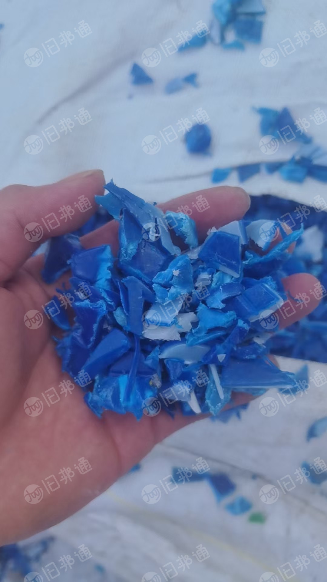 出售大小蓝桶破碎料，清洗甩干