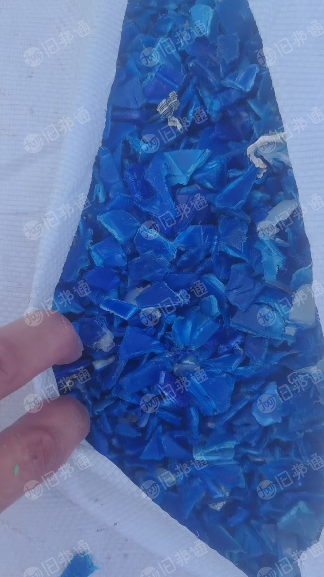 出售大小蓝桶破碎料，清洗甩干