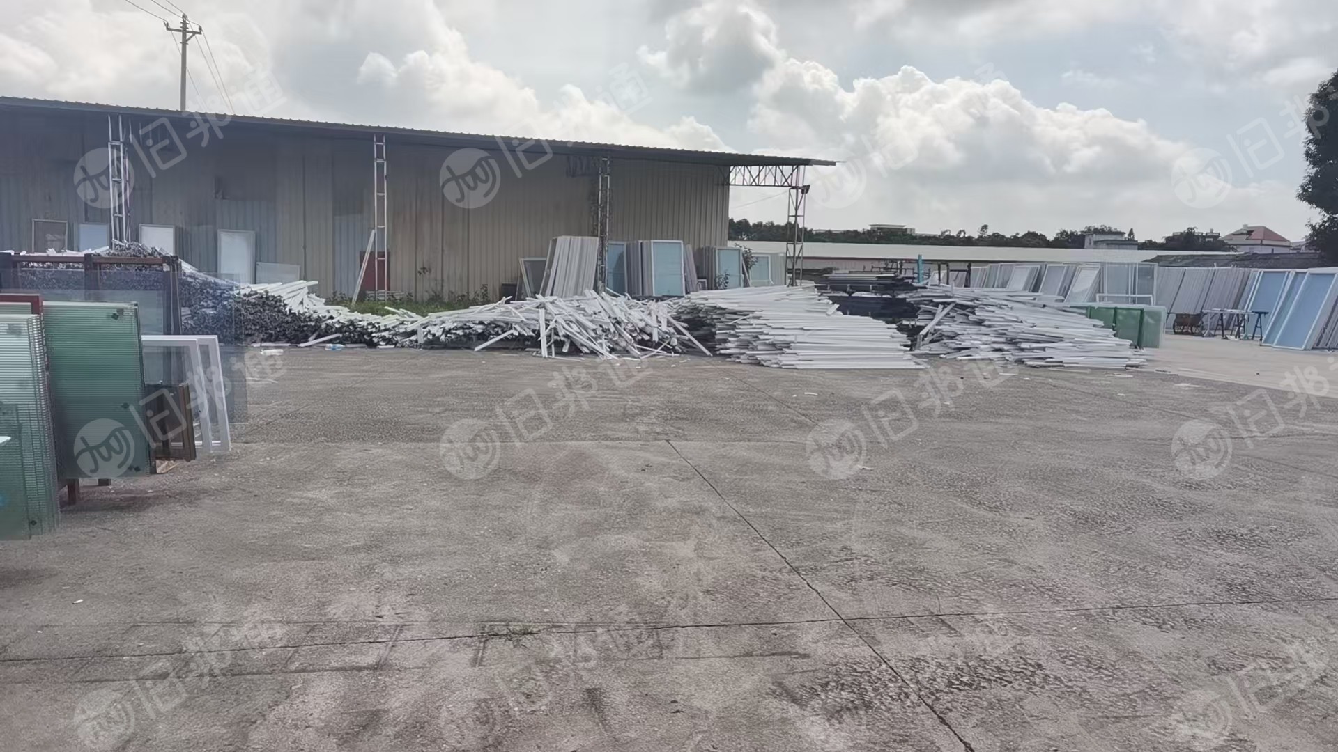 出售PVC塑钢毛料，月供2-3车