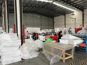 出售珍珠棉边角料，每个月有9.6*3车