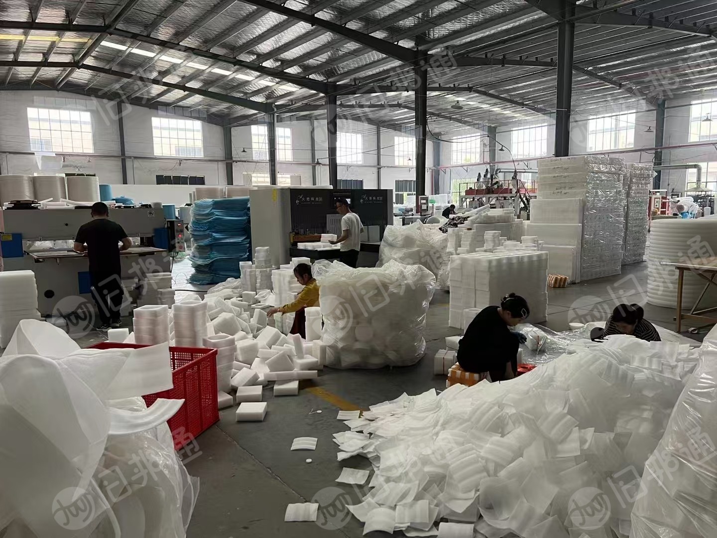 出售珍珠棉边角料，每个月有9.6*3车