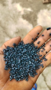 出售花高压颗粒，过80目、100目的各两张，月供200吨