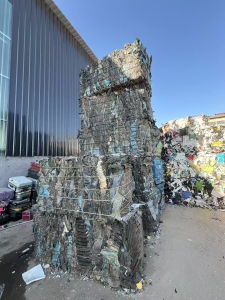 出售PE螺纹管压块，长期有货