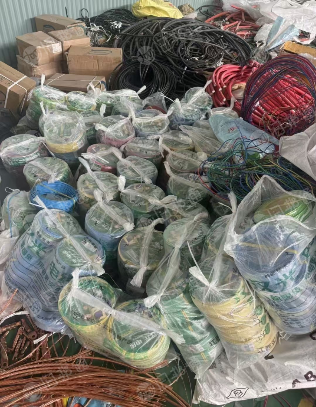 出售PVC平方线，按卷出，现货两百多卷
